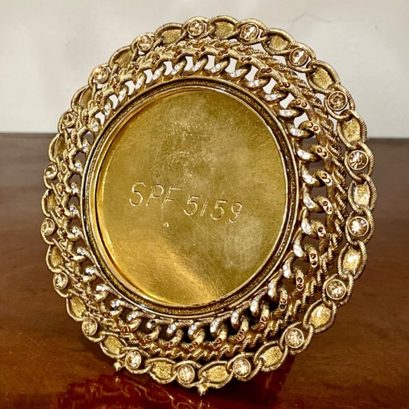 GORGEOUS JAY STRONGWATER JEWELED ENAMELED CRYSTAL ROUND PICTURE FRAME 6” - Picture 3 of 11